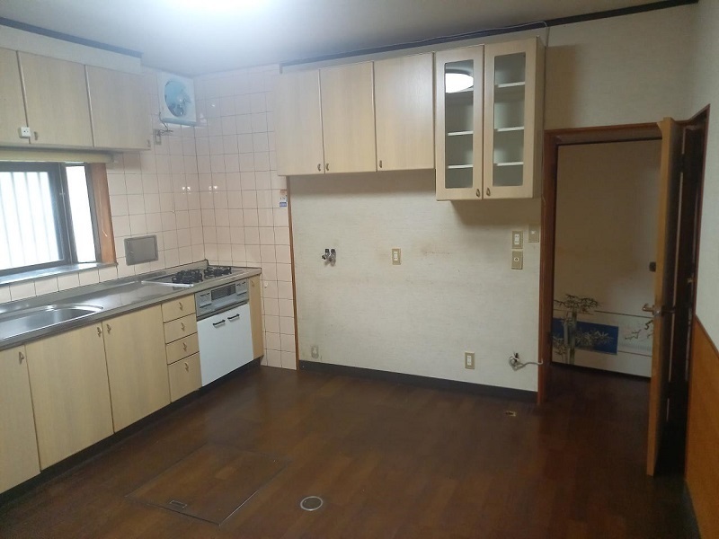 土佐山田町秦山町2丁目　中古住宅